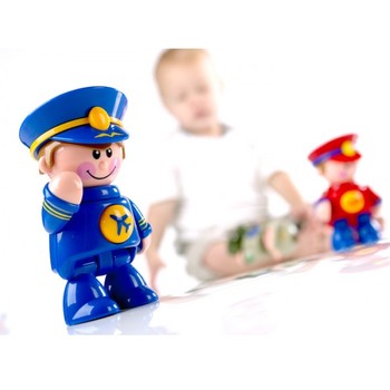 Tolo Toys First Friends: Baietelul Pilot