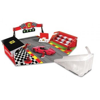 Bburago Set de joaca pentru copii mini - masinuta Ferrari Open and Play