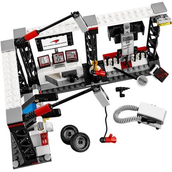 LEGO ® Speed Champions - Oprirea la boxe McLaren Mercedes