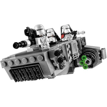 LEGO ® Snowspeeder Ordinul Intai
