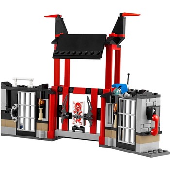 LEGO ® Evadarea din inchisoarea Kryptarium