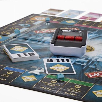 Hasbro Monopoly Game: Ultimate Banking Edition