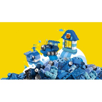 LEGO ® Cutie albastra de creativitate