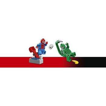LEGO ® Confruntarea dintre Omul Paianjen si Scorpion