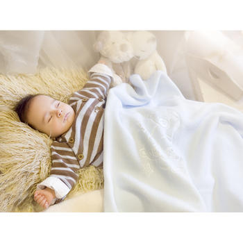 Womar Zaffiro Paturica bebelusi cu model Polar Fleece 90 x 80 cm