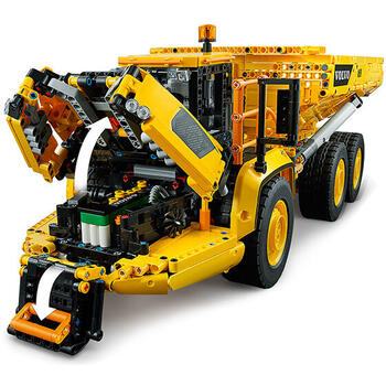 LEGO ® Transportor Volvo 6x6