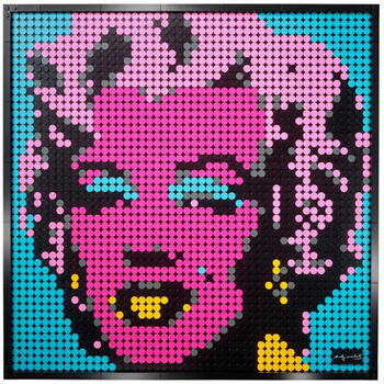 LEGO ® Andy Warhol's Marilyn Monroe