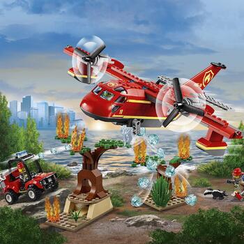 LEGO ® Avionul pompierilor