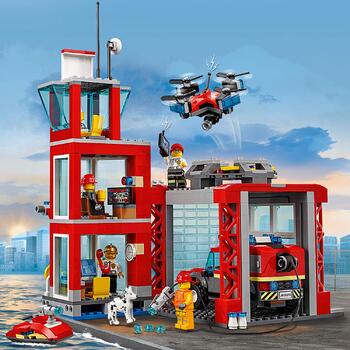 LEGO ® Statie de pompieri - 60215