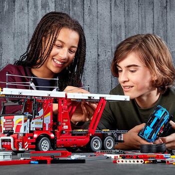 LEGO ® Transportor de masini