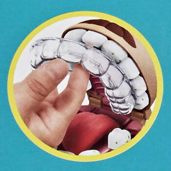 Hasbro Play-doh Set Dentistul Cu Accesorii Si Dinti Colorati