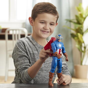 Hasbro Figurina Avangers Titan Hero Blast Gear: Captain America 30 Cm